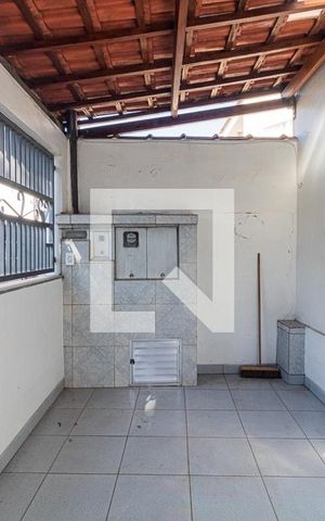 Casa à venda com 350m², 4 quartos e 1 vaga Casa à venda com 350m², 4 quartos e 1 vagaGaragem - Casa 01