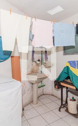 Casa à venda com 350m², 4 quartos e 1 vaga Casa à venda com 350m², 4 quartos e 1 vagaÁrea de Serviço - Casa 02