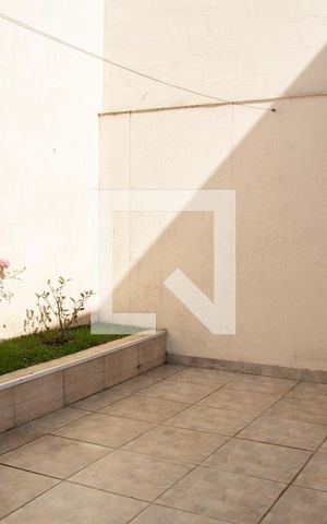 Casa de condomínio à venda com 90m², 2 quartos e 2 vagasQuintal