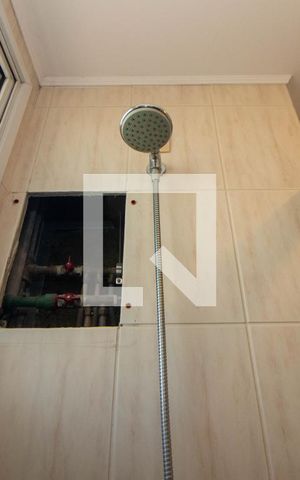 Apartamento para alugar com 68m², 2 quartos e 2 vagas Apartamento para alugar com 68m², 2 quartos e 2 vagasBanheiro