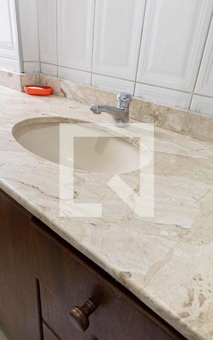 Apartamento à venda com 90m², 3 quartos e 2 vagas Apartamento à venda com 90m², 3 quartos e 2 vagasPia