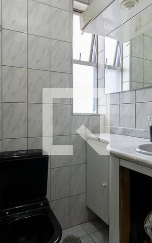 Apartamento à venda com 90m², 3 quartos e 2 vagas Apartamento à venda com 90m², 3 quartos e 2 vagasBanheiro 2