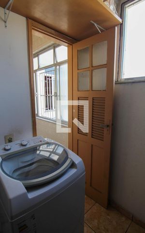 Apartamento à venda com 68m², 2 quartos e 1 vaga Apartamento à venda com 68m², 2 quartos e 1 vagaQuarto de Serviço