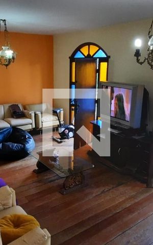 Casa à venda com 292m², 4 quartos e 3 vagas