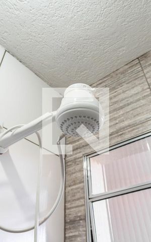 Casa para alugar com 50m², 1 quarto e sem vaga Casa para alugar com 50m², 1 quarto e sem vagaBanheiro