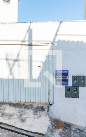 Casa para alugar com 50m², 1 quarto e sem vaga Casa para alugar com 50m², 1 quarto e sem vagaFachada