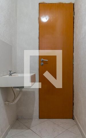 Casa para alugar com 50m², 1 quarto e sem vaga Casa para alugar com 50m², 1 quarto e sem vagaBanheiro