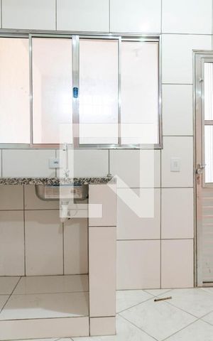 Casa para alugar com 50m², 1 quarto e sem vaga Casa para alugar com 50m², 1 quarto e sem vagaCozinha