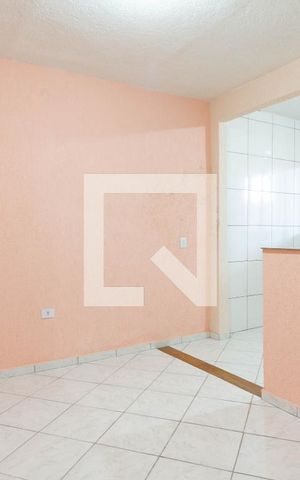 Casa para alugar com 50m², 1 quarto e sem vaga Casa para alugar com 50m², 1 quarto e sem vagaSala