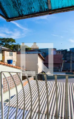 Casa à venda com 5m², 3 quartos e 5 vagas Casa à venda com 5m², 3 quartos e 5 vagasVaranda do quarto 2