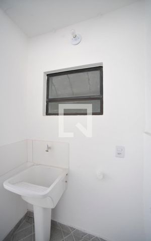 Casa para alugar com 80m², 2 quartos e sem vagaÁrea de Serviço