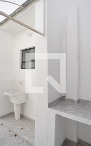 Casa para alugar com 80m², 2 quartos e sem vagaQuintal