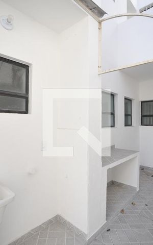 Casa para alugar com 80m², 2 quartos e sem vagaQuintal