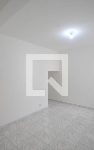 Casa para alugar com 80m², 2 quartos e sem vagaSala