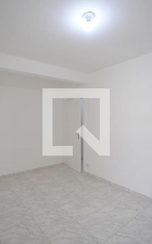 Casa para alugar com 80m², 2 quartos e sem vagaSala
