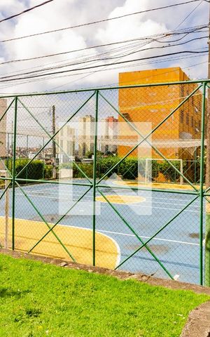 Apartamento para alugar com 76m², 3 quartos e 1 vagaQuadra