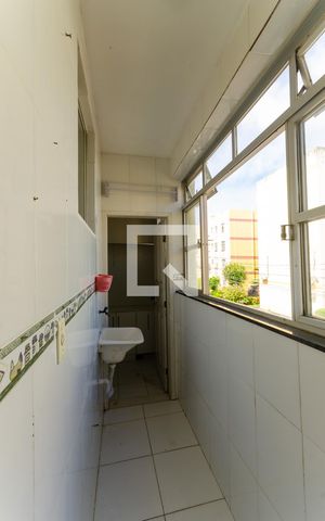 Apartamento para alugar com 76m², 3 quartos e 1 vagaÁrea de Serviço