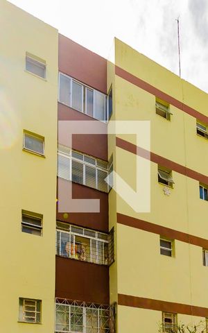 Apartamento para alugar com 76m², 3 quartos e 1 vagaFachada