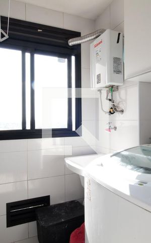 Apartamento à venda com 60m², 3 quartos e 2 vagas Apartamento à venda com 60m², 3 quartos e 2 vagasCozinha e Área de Serviço