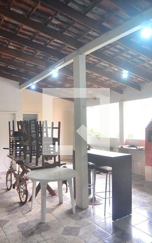 Casa à venda com 153m², 4 quartos e 3 vagasVaranda