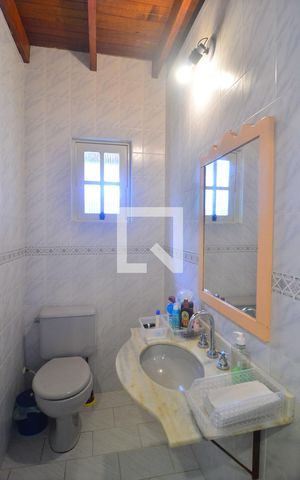 Casa à venda com 153m², 4 quartos e 3 vagasBanheiro social