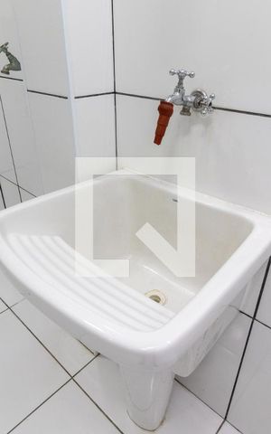 Casa à venda com 70m², 2 quartos e 2 vagasÁrea de Serviço