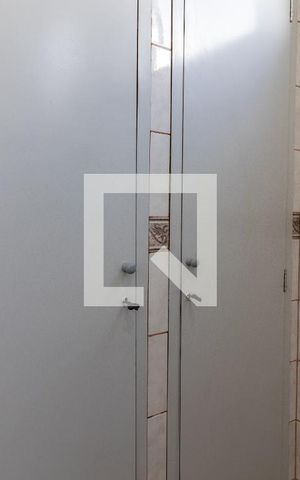 Casa à venda com 70m², 2 quartos e 2 vagasBanheiro