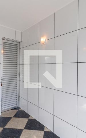 Casa à venda com 70m², 2 quartos e 2 vagasEntrada