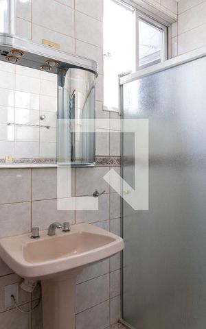 Casa à venda com 70m², 2 quartos e 2 vagasBanheiro