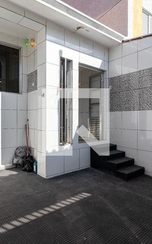 Casa à venda com 70m², 2 quartos e 2 vagasGaragem
