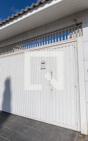 Casa à venda com 70m², 2 quartos e 2 vagasFachada
