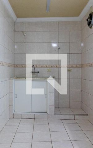 Casa à venda com 70m², 2 quartos e 2 vagasCozinha