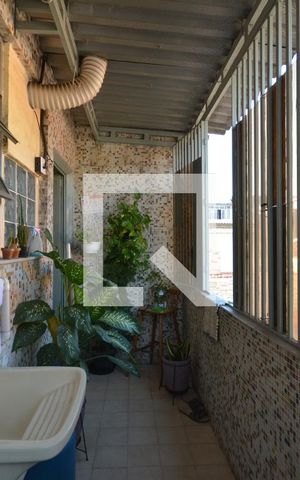 Apartamento à venda com 94m², 3 quartos e 1 vagaÁrea de Serviço