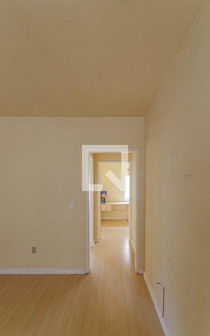 Apartamento à venda com 56m², 2 quartos e sem vaga Apartamento à venda com 56m², 2 quartos e sem vagaCorredor