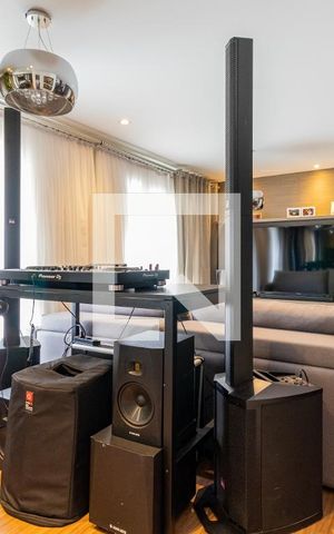 Apartamento à venda com 102m², 3 quartos e 2 vagas Apartamento à venda com 102m², 3 quartos e 2 vagasSala