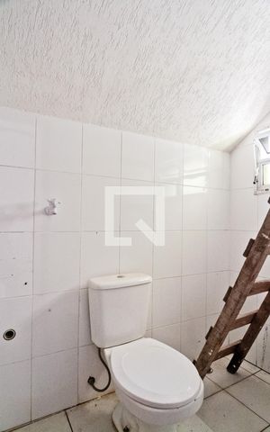 Casa à venda com 116m², 2 quartos e 1 vaga Casa à venda com 116m², 2 quartos e 1 vagaÁrea comum - Banheiro