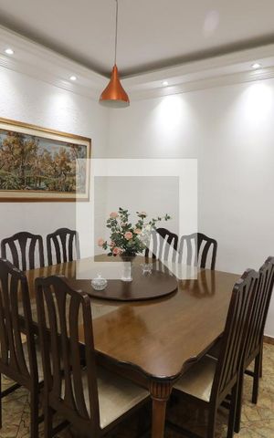 Casa à venda com 250m², 4 quartos e 3 vagasSala de Jantar