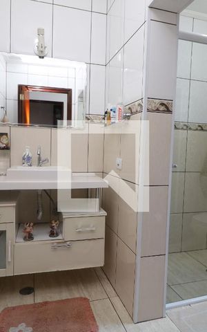Casa à venda com 250m², 4 quartos e 3 vagasBanheiro