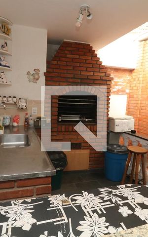 Casa à venda com 250m², 4 quartos e 3 vagasChurrasqueira