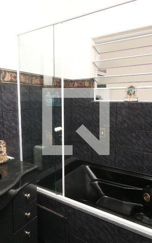 Casa à venda com 250m², 4 quartos e 3 vagasBanheiro 2