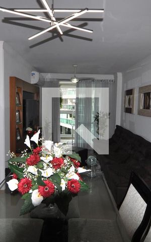 Apartamento à venda com 80m², 2 quartos e 1 vagaSala 