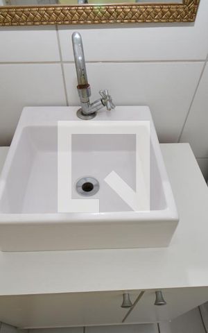 Apartamento à venda com 60m², 2 quartos e sem vagaBanheiro