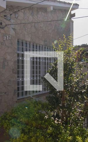 Casa para alugar com 105m², 2 quartos e 1 vagaQuintal
