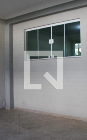 Casa à venda com 110m², 3 quartos e 2 vagasGaragem
