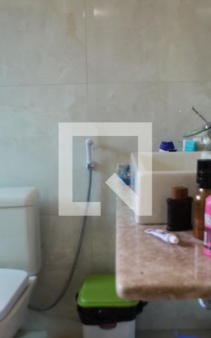 Casa à venda com 110m², 3 quartos e 2 vagasBanheiro da Suíte