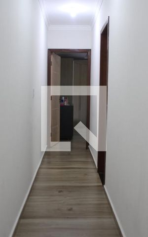 Casa à venda com 110m², 3 quartos e 2 vagasCorredor