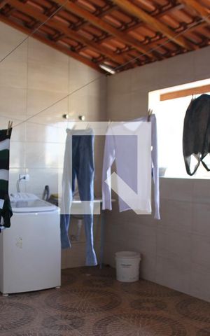 Casa à venda com 110m², 3 quartos e 2 vagasLavanderia