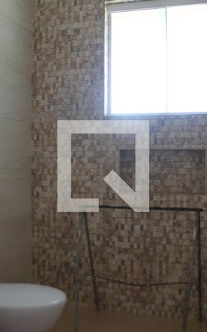 Casa à venda com 110m², 3 quartos e 2 vagasBanheiro de Serviço