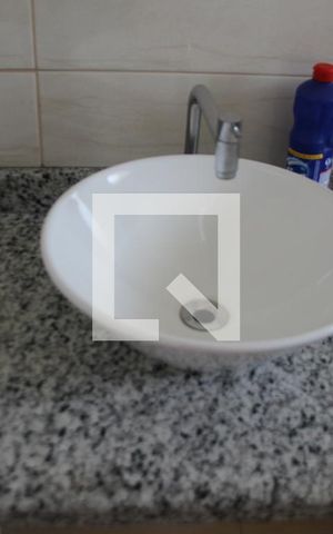 Casa à venda com 110m², 3 quartos e 2 vagasBanheiro de Serviço