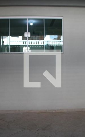 Casa à venda com 110m², 3 quartos e 2 vagasFachada